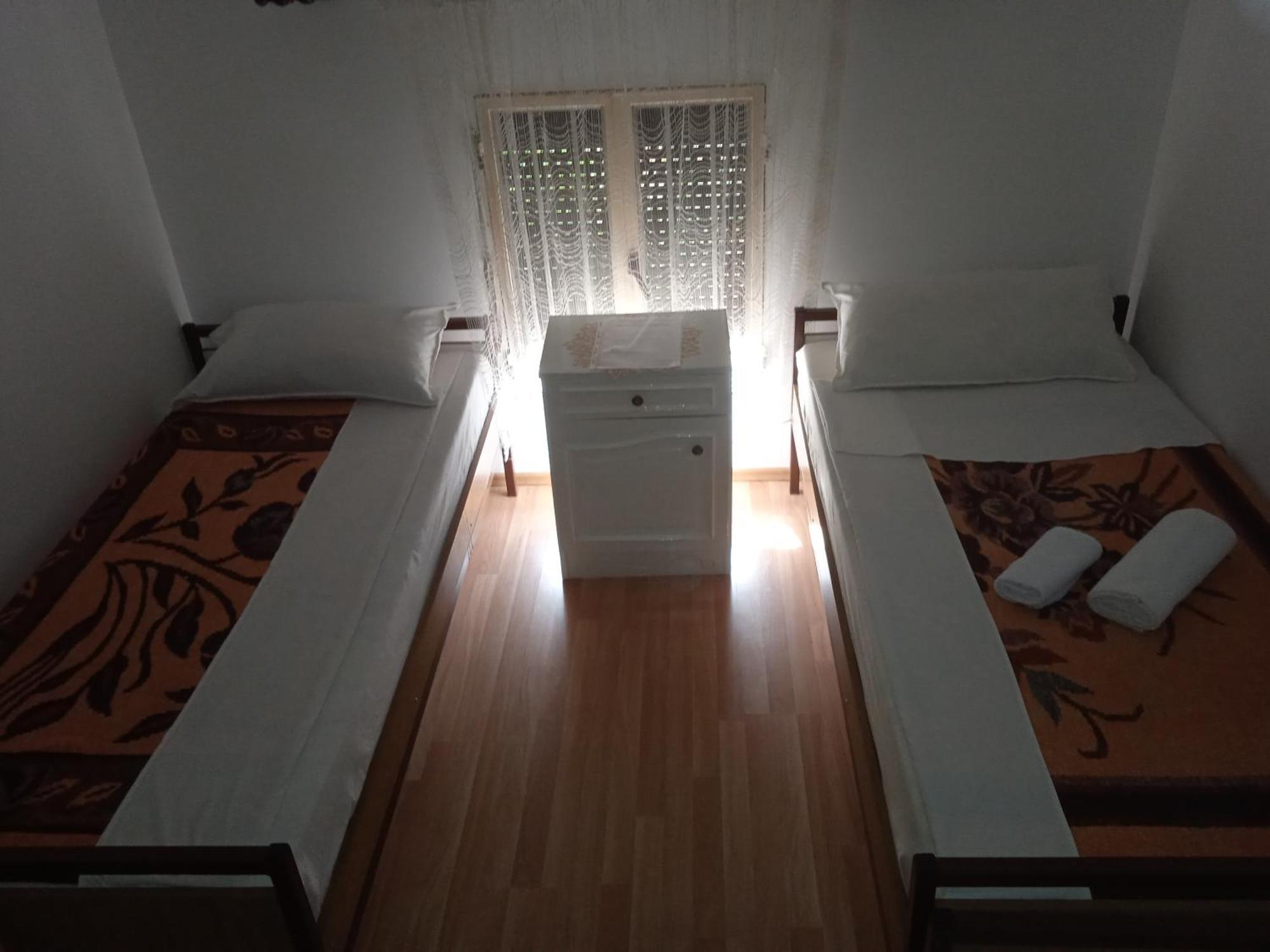 Hostel Vera - Airport Podgorica Mitrovici  Pokoj fotografie