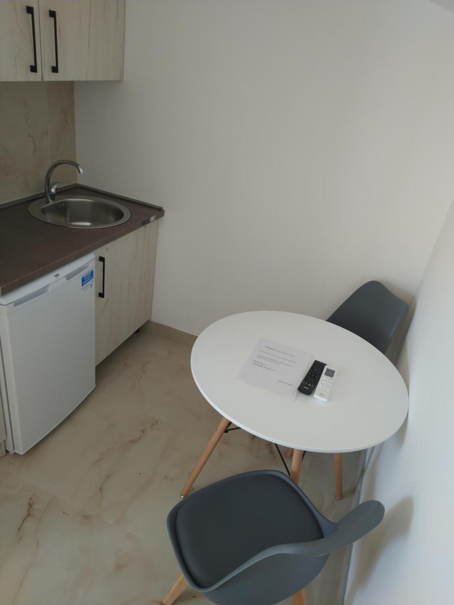 Hostel Vera - Airport Podgorica Mitrovici  Exteriér fotografie